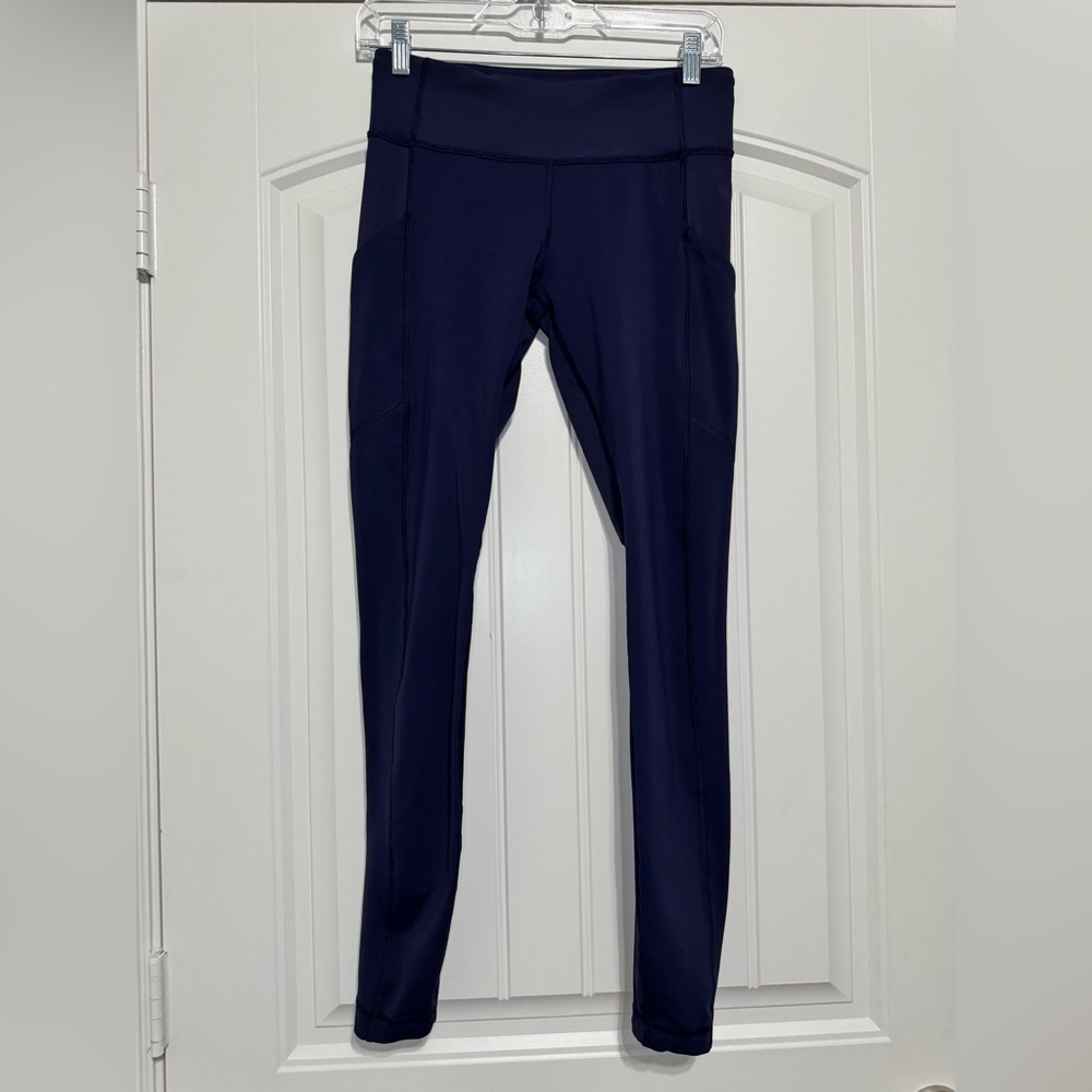 Lululemon Speed Tight V (Brushed) in Deep Indigo Size 6